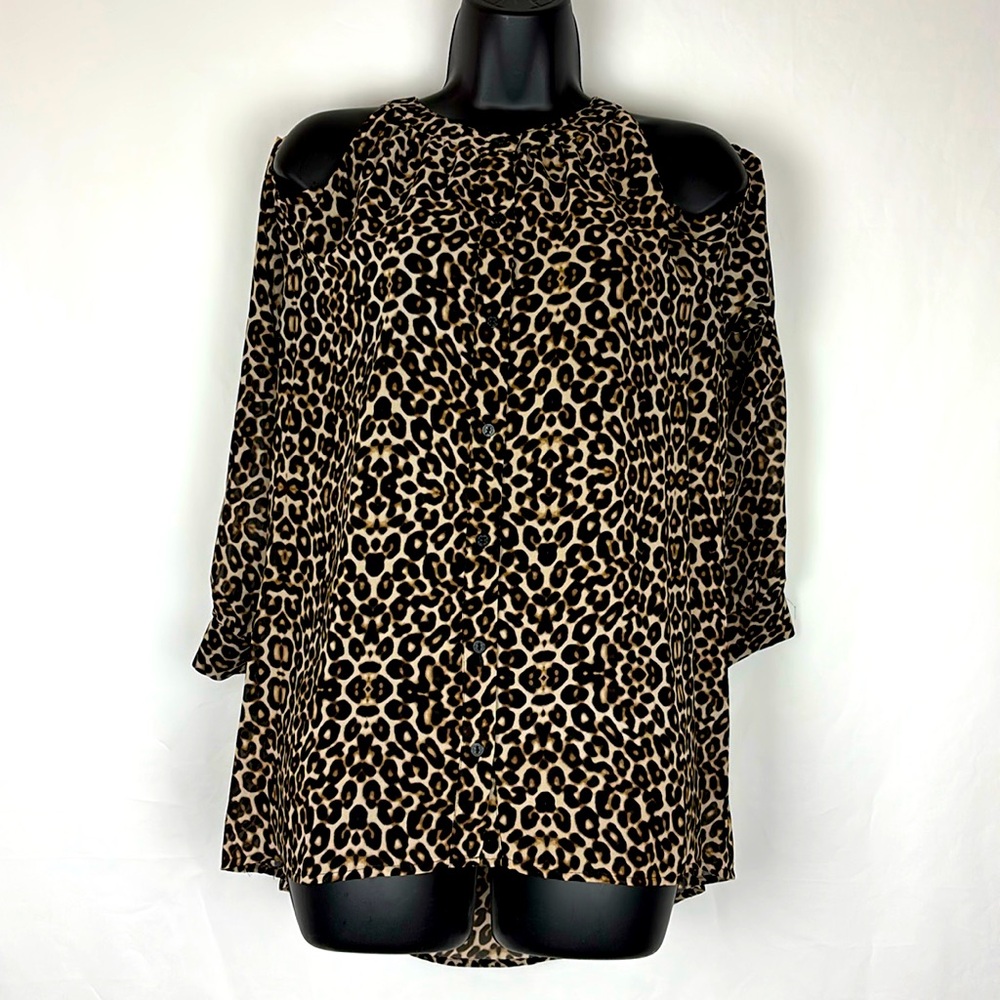 NICOLE MILLER Sz Medium V-Neck Animal Print Cold Shoulder Blouse 3/4 Sleeves